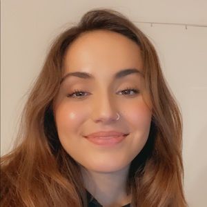 Meet your Posher, Jade